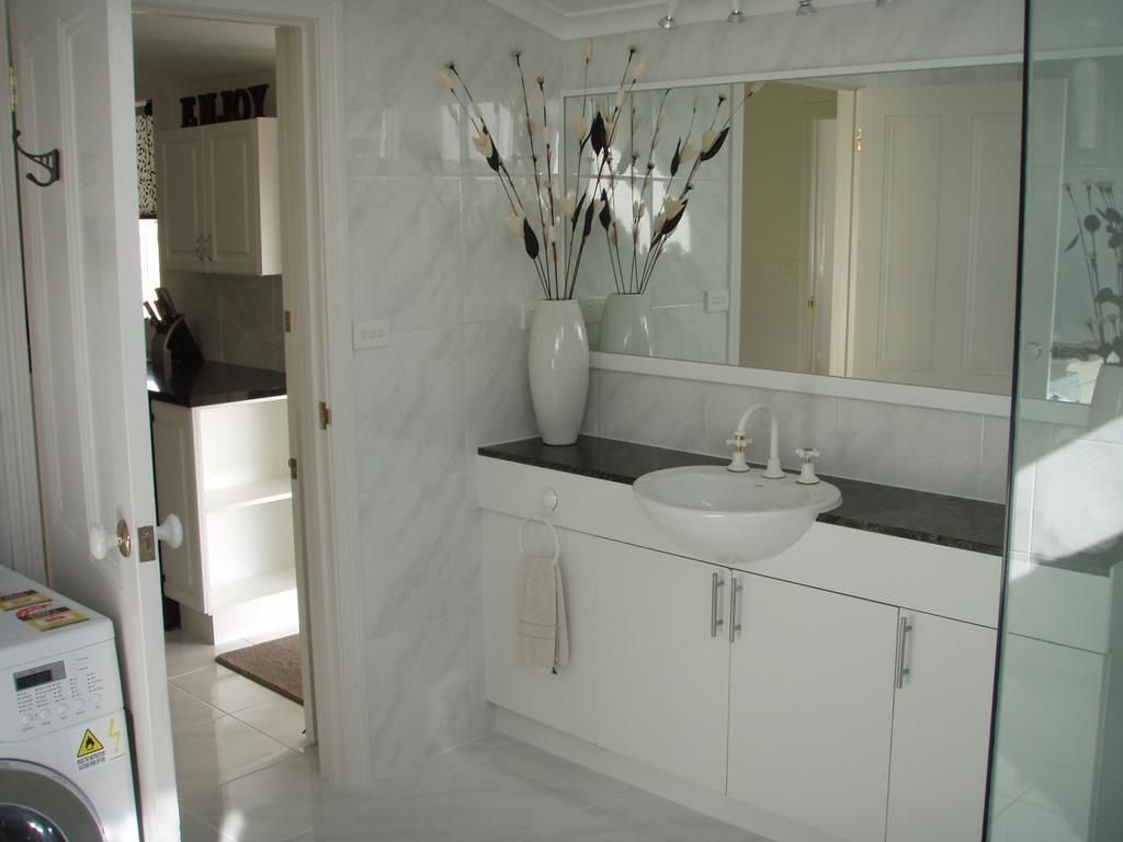 Jamieson Cottage วอร์นามบูล ภายนอก รูปภาพ